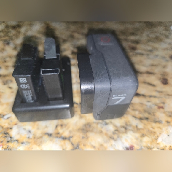 GoPro 7 - Picture 3 of 3